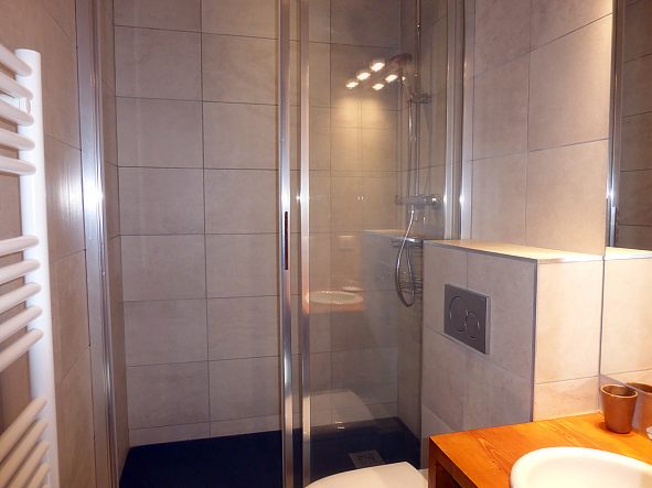 Croix Du Verdon B4 douche