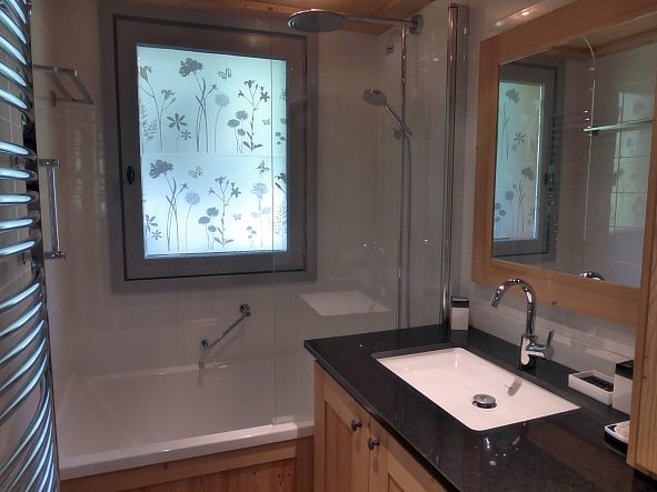 Edelweiss21 bathroom