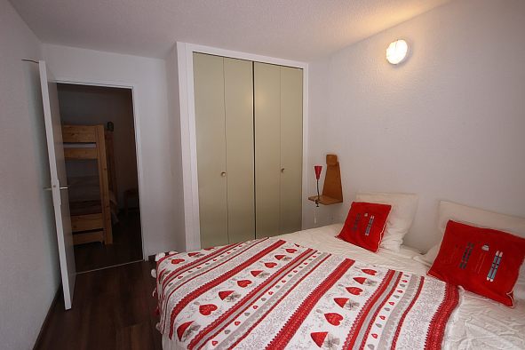 Lac Blanc 004 DBLE bedroom