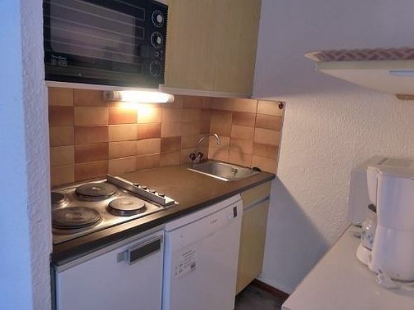 Lac Blanc E05 kitchenette
