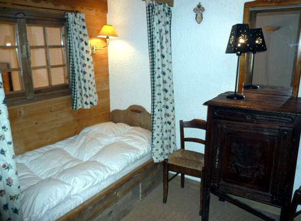 Petaru C41 bedroom