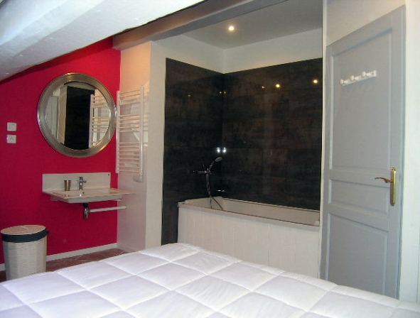 Tougnette C1, bedroom
