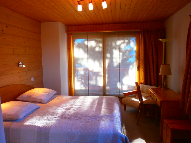 Vallon 001 bedroom