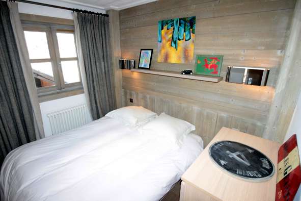 Carats bedroom