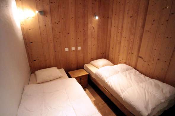 Grand Paradise A 30 (bedroom)